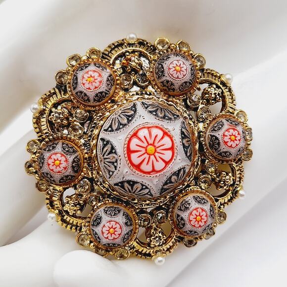 Vintage Micro Mosaic Floral Brooch, Gold Tone Filigree, 1 3/4 Inches - Picture 5 of 7